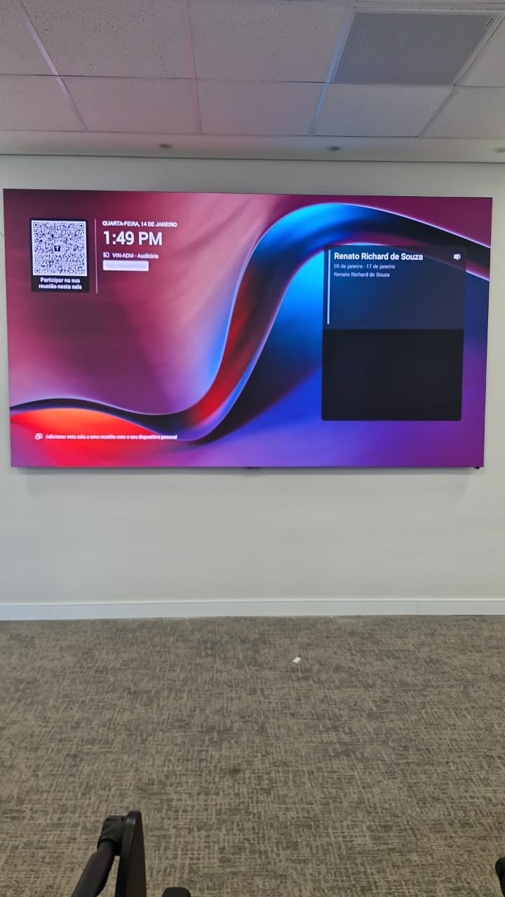 Painel de LED transforma auditório corporativo e eleva a experiência em apresentações